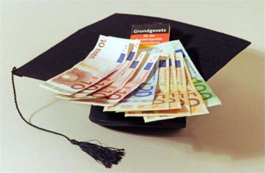 <a style='color:#268bd1;cursor:pointer;' href='/'>德國移民</a>簽證申請辦理容易嗎？如何申請？