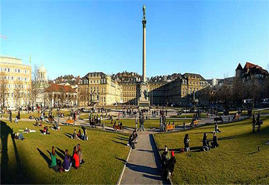 科隆狂歡節(jié)，會議做過山車是什么鬼？