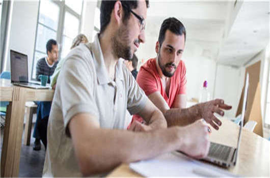 ，學(xué)習(xí)德語(yǔ)該如何做？英語(yǔ)好有用嗎？